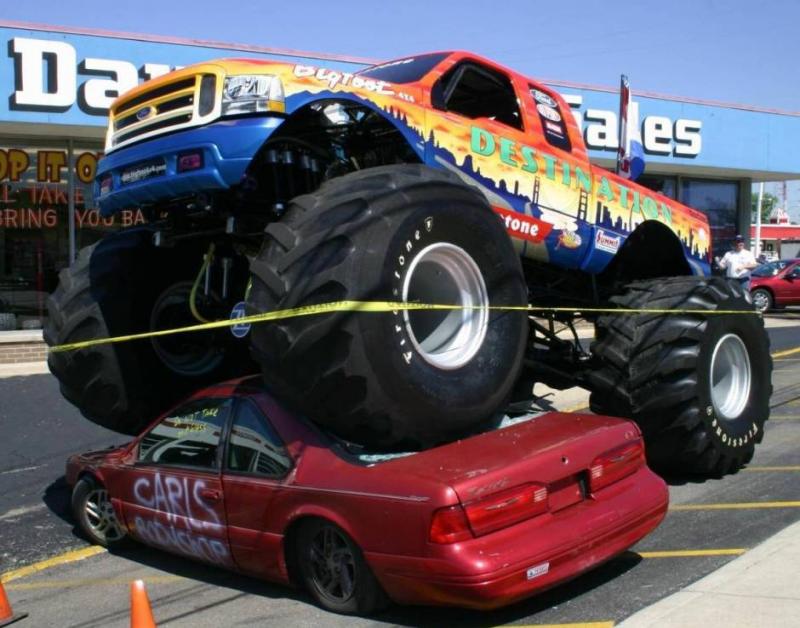 bigfoot-monster-truck-09978_zpsb027b121.jpg