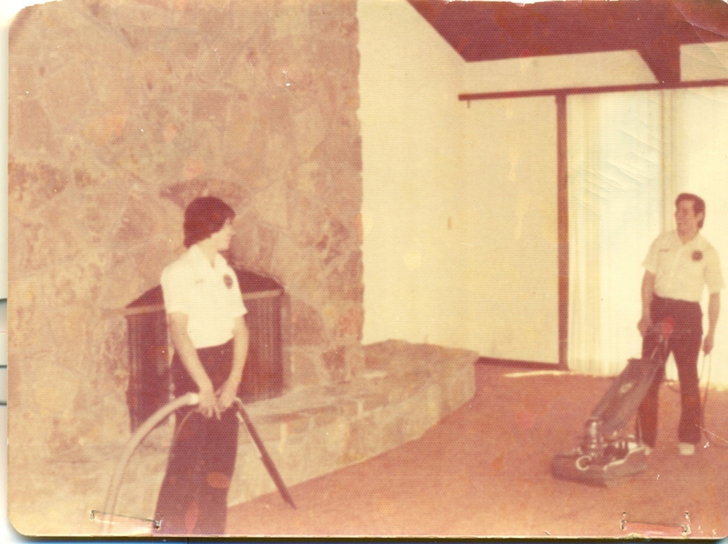 Richard%20and%20Carlos%20Cleaning%20with%20vapor%20vac_zpslnk7cdjo.jpg