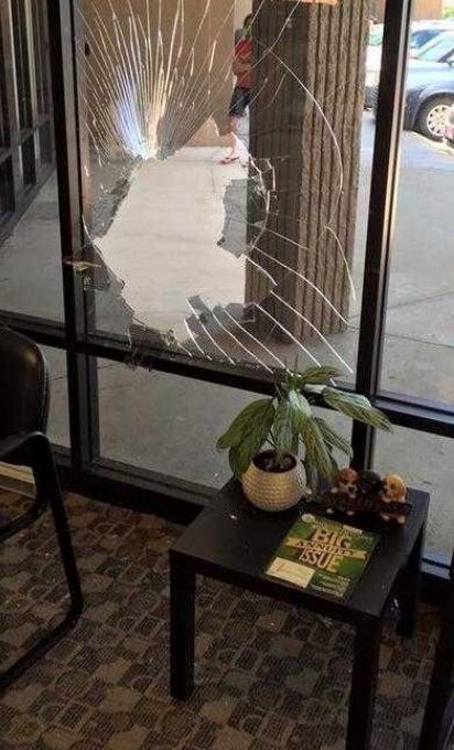 Window_zpsreczpneq.jpg